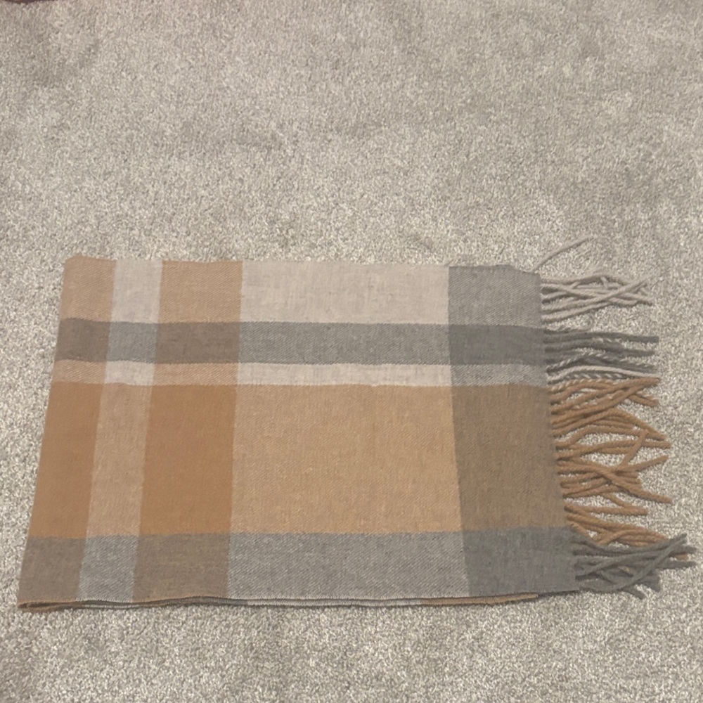 100% Mongolian Cashmere Plaid Scarf with Fringe
